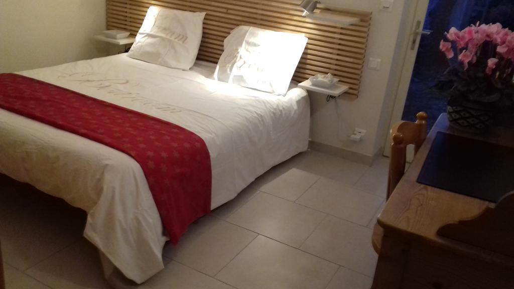 Hotel Le Jardin d'Adam Gordes Exterior foto